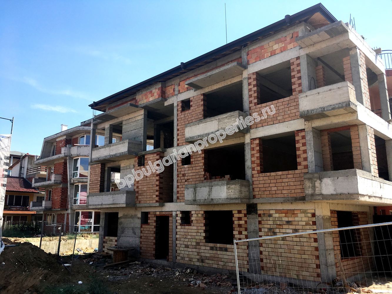 Квартиры в новом доме на продажу в квартале Черное море города Несебр