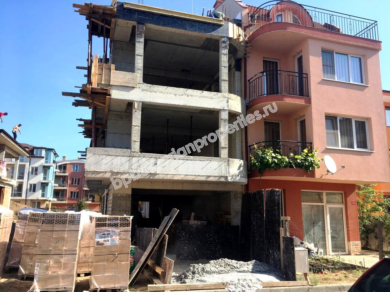 Квартиры в новом доме на продажу в квартале Черное море города Несебр