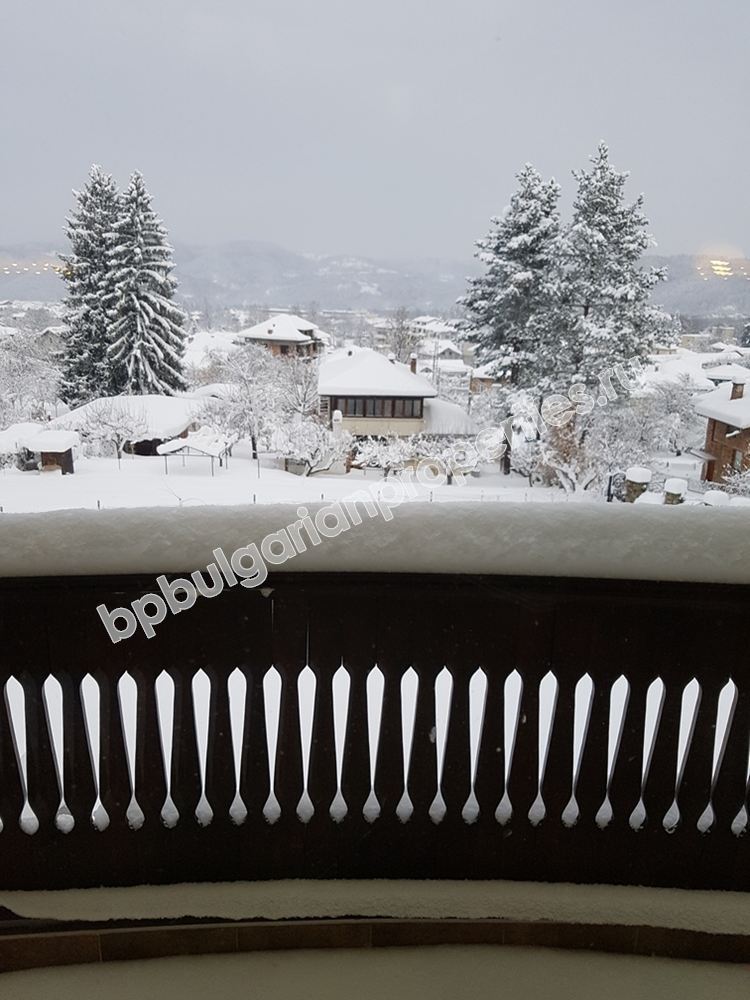 Работающий гостевой дом / гостиница на продажу в деревне вблизи города Троян Работающий гостевой дом / гостиница на продажу в деревне вблизи города Троян