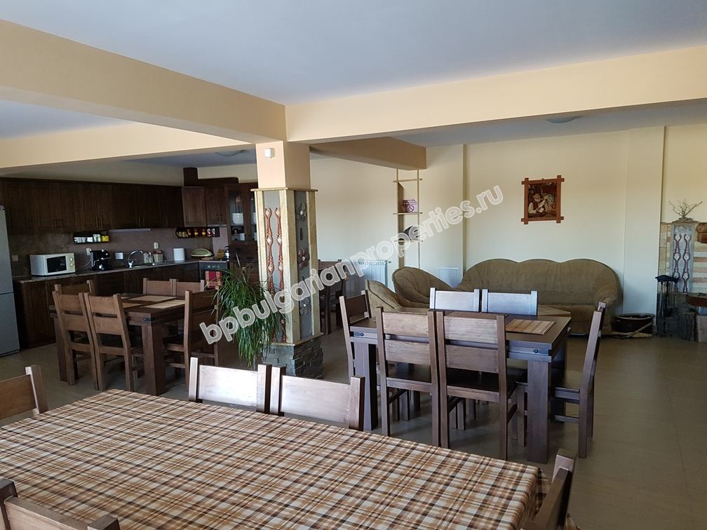 Работающий гостевой дом / гостиница на продажу в деревне вблизи города Троян Работающий гостевой дом / гостиница на продажу в деревне вблизи города Троян