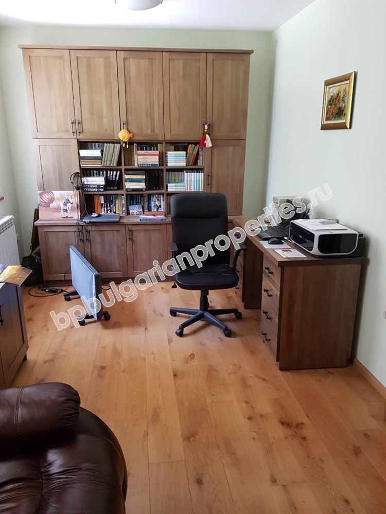 Работающий гостевой дом / гостиница на продажу в деревне вблизи города Троян Работающий гостевой дом / гостиница на продажу в деревне вблизи города Троян