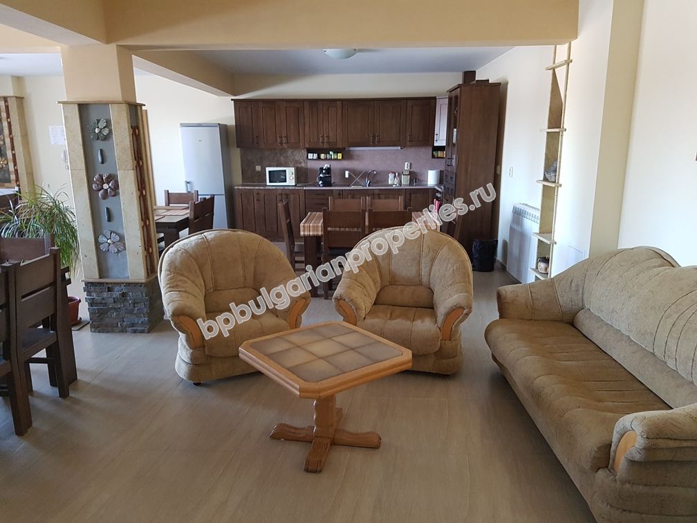 Работающий гостевой дом / гостиница на продажу в деревне вблизи города Троян Работающий гостевой дом / гостиница на продажу в деревне вблизи города Троян