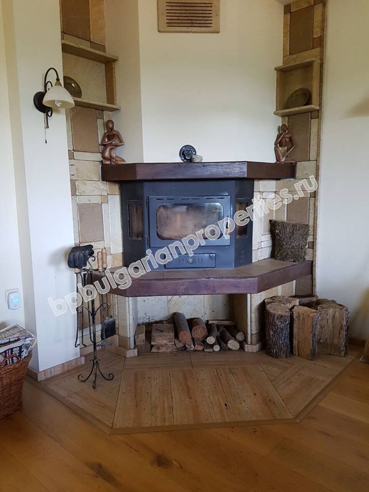 Работающий гостевой дом / гостиница на продажу в деревне вблизи города Троян Работающий гостевой дом / гостиница на продажу в деревне вблизи города Троян