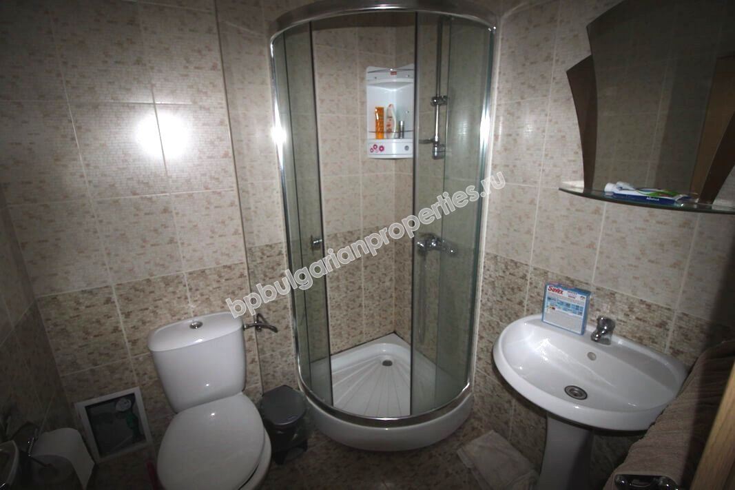 Меблированная двухкомнатная квартира близко к пляжу на продажу в курорте Солнечный Берег