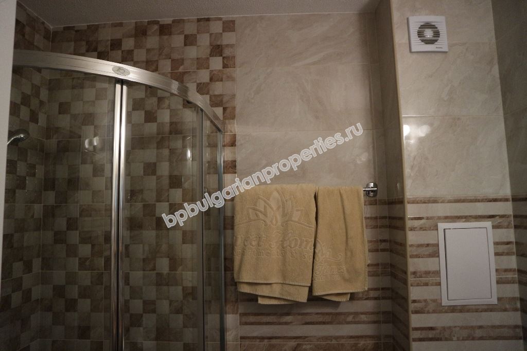 Люксовая меблированная студия на продажу в курорте Солнечный Берег