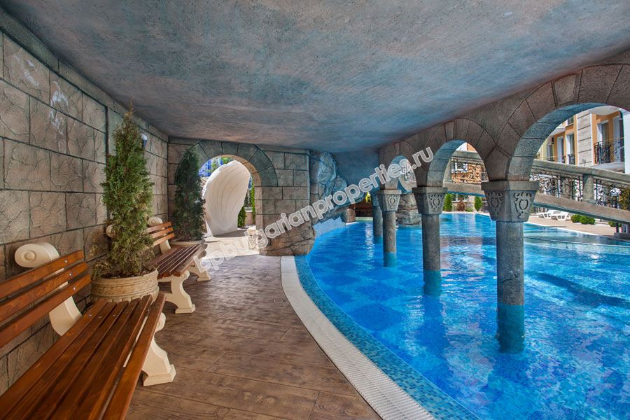 Люксовая меблированная студия на продажу в курорте Солнечный Берег