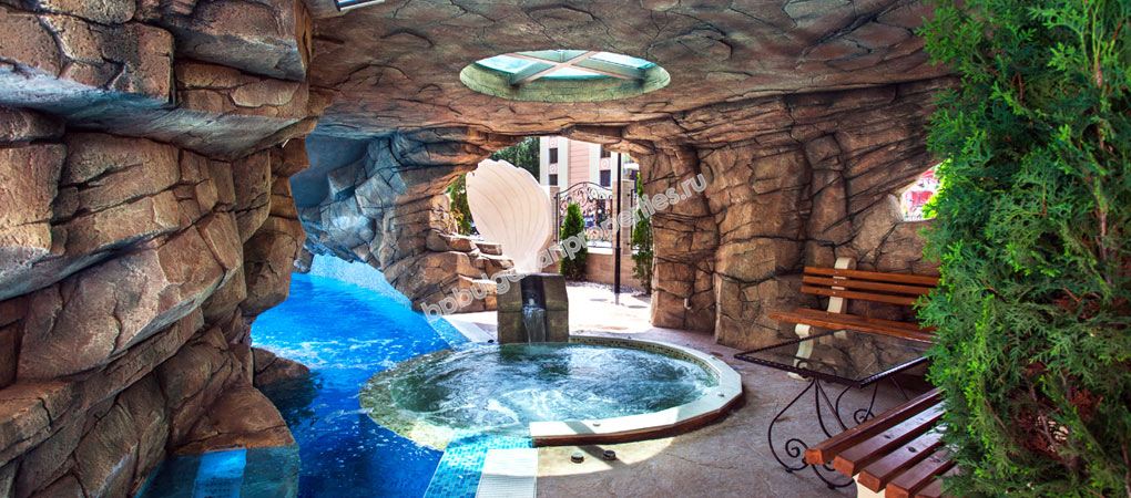 Люксовая меблированная студия на продажу в курорте Солнечный Берег