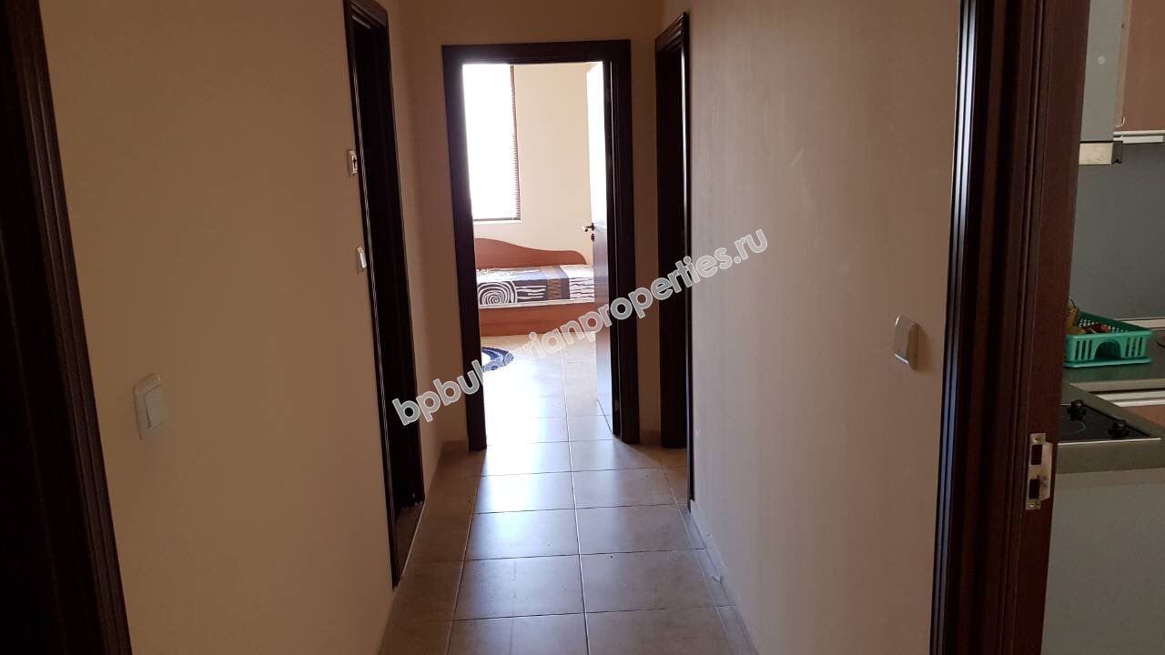 Меблированная квартира с тремя спальнями близко к пляжу на продажу в курорте Равда