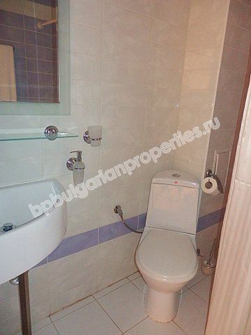 Меблированная двухкомнатная квартира близко к пляжу на продажу в курорте Солнечный Берег