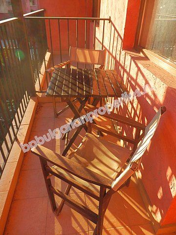 Меблированная двухкомнатная квартира близко к пляжу на продажу в курорте Солнечный Берег