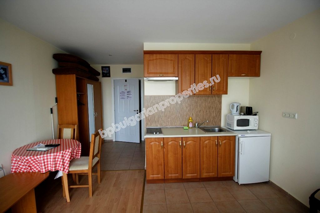 Меблированная студия с видом на море на продажу в курорте Святой Влас