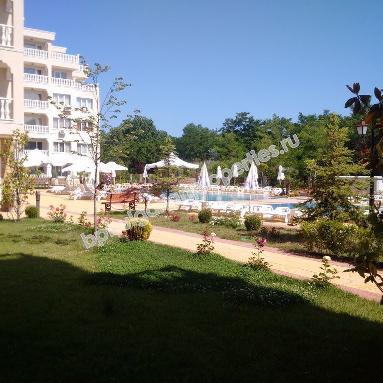 Новая двухкомнатная квартира на продажу близко к пляжу в городе Несебр