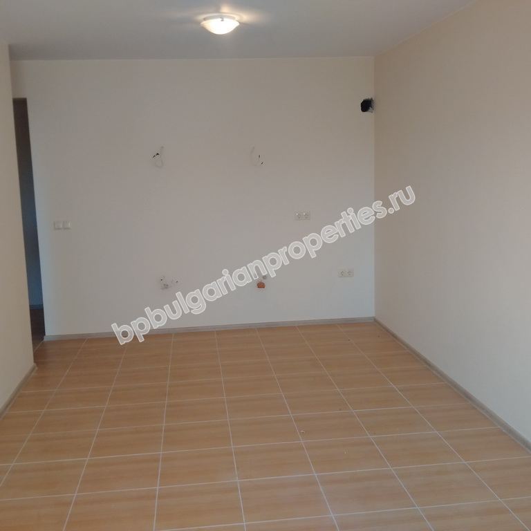 Новая двухкомнатная квартира на продажу близко к пляжу в городе Несебр