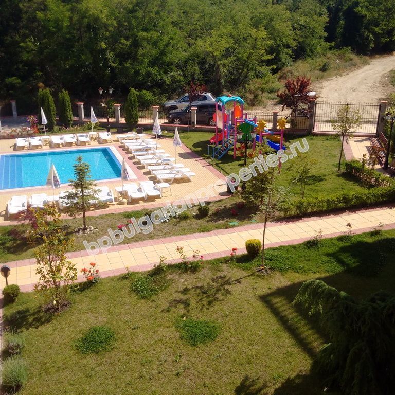 Новая двухкомнатная квартира на продажу близко к пляжу в городе Несебр