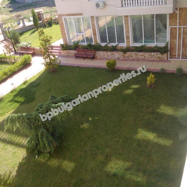 Новая двухкомнатная квартира на продажу близко к пляжу в городе Несебр