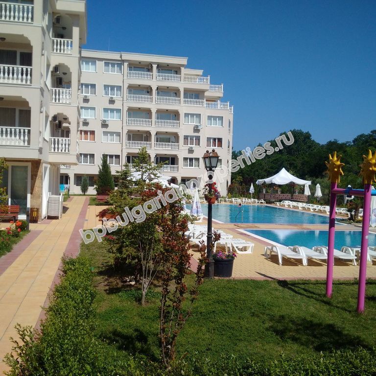 Новая двухкомнатная квартира на продажу близко к пляжу в городе Несебр