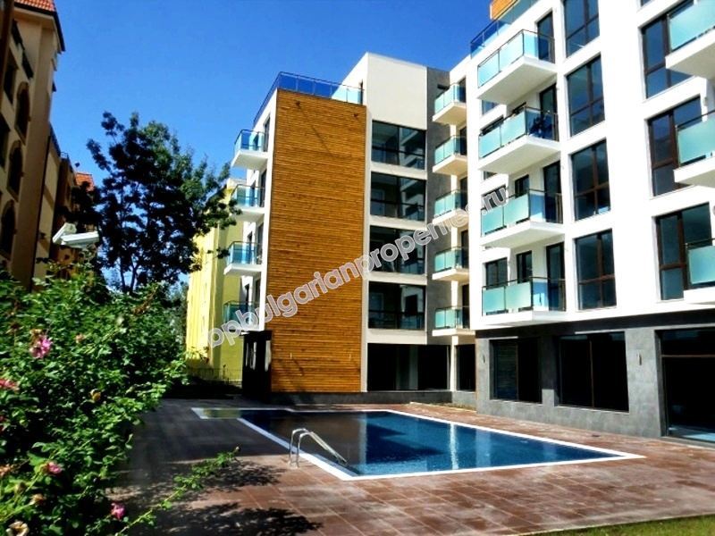 Просторная меблированная студия близко к морю на продажу в курорте Солнечный Берег