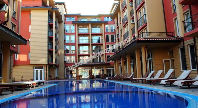 Меблированная двухкомнатная квартира на продажу недалеко от пляжа в курорте Солнечный берег