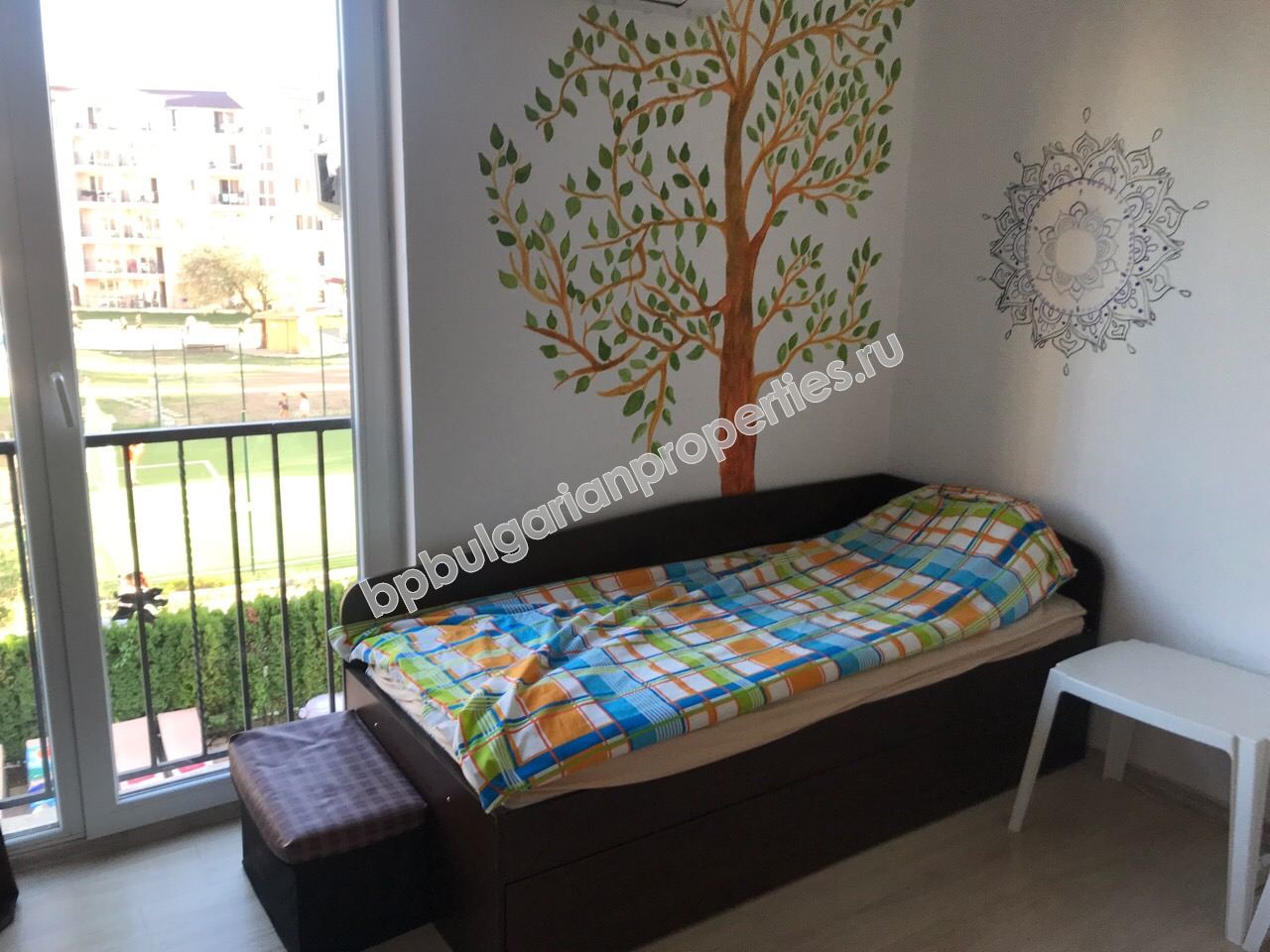 Меблированная двухкомнатная квартира на продажу недалеко от пляжа в курорте Солнечный берег