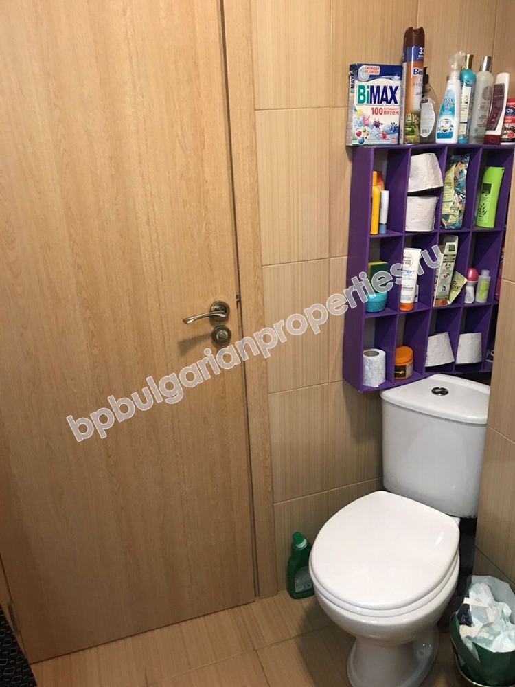 Меблированная двухкомнатная квартира на продажу недалеко от пляжа в курорте Солнечный берег