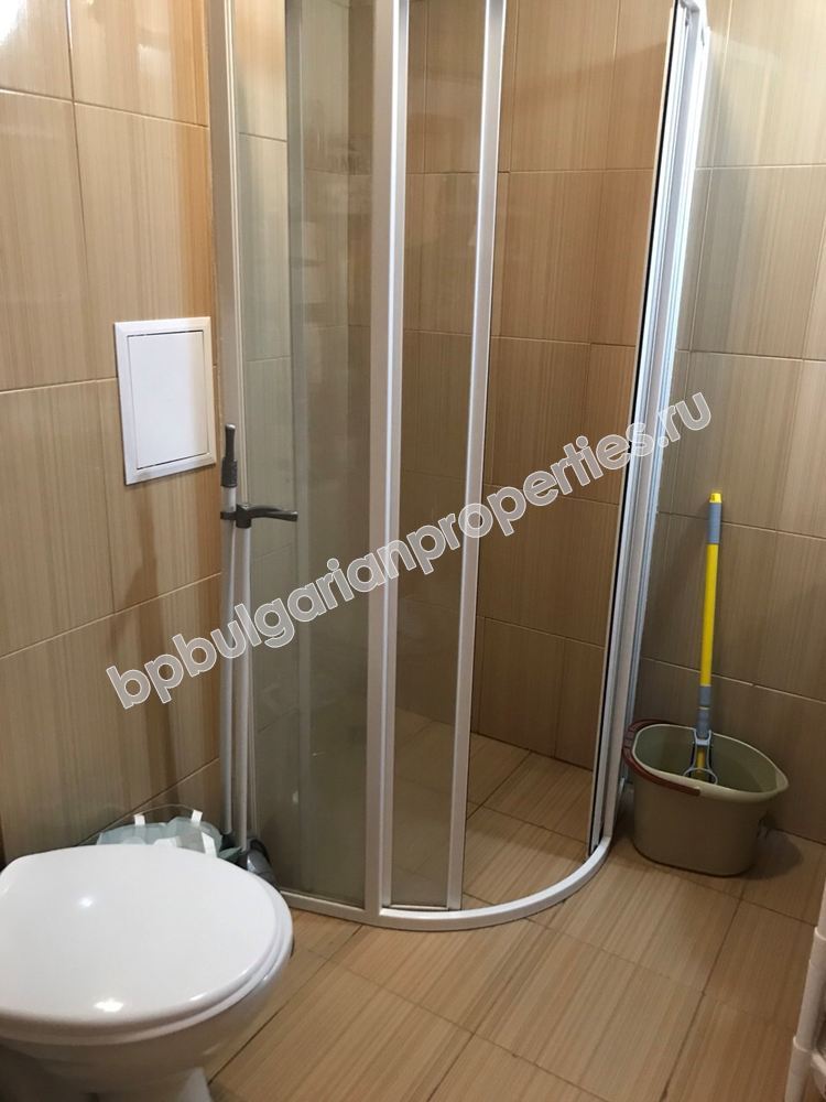 Меблированная двухкомнатная квартира на продажу недалеко от пляжа в курорте Солнечный берег