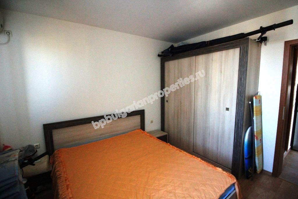 Меблированная двухкомнатная квартира на продажу в курорте Солнечный берег