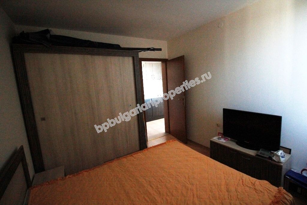 Меблированная двухкомнатная квартира на продажу в курорте Солнечный берег