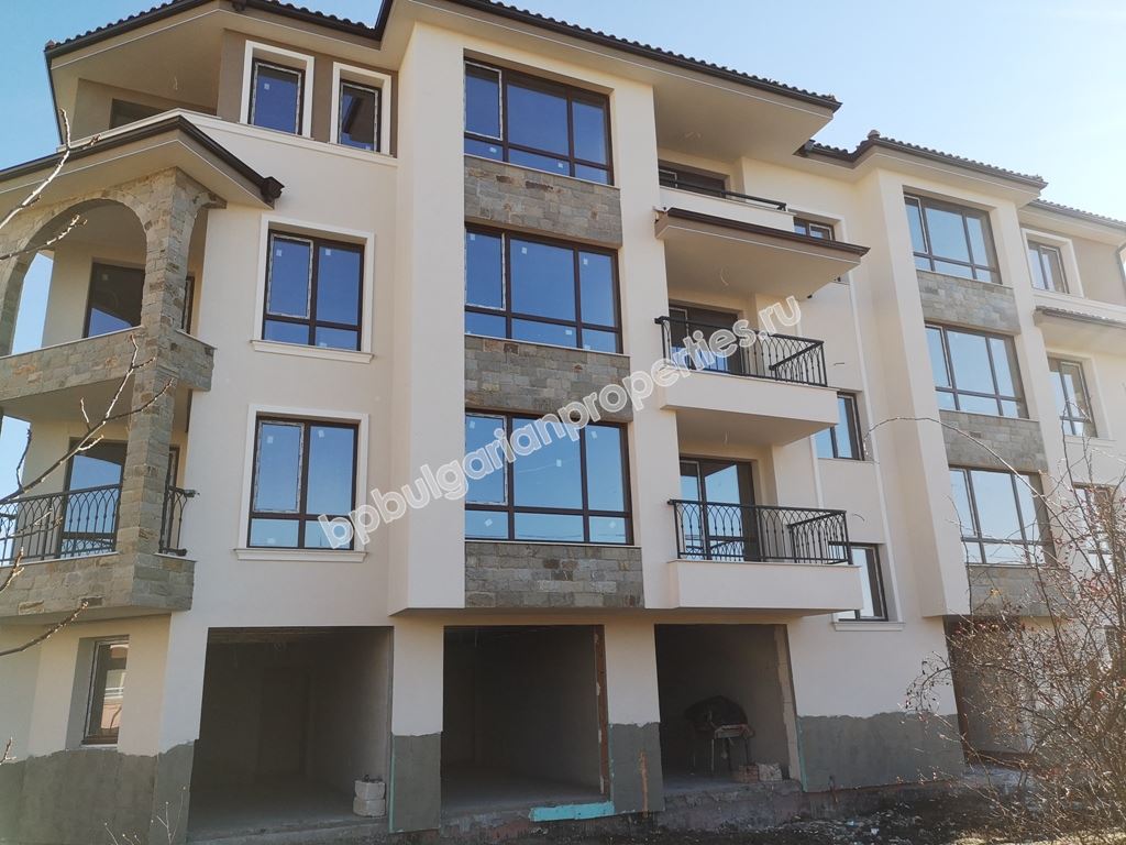 Жилой комплекс-люкс на берегу моря в Сарафово, Бургас Жилой комплекс-люкс на берегу моря в Сарафово, Бургас