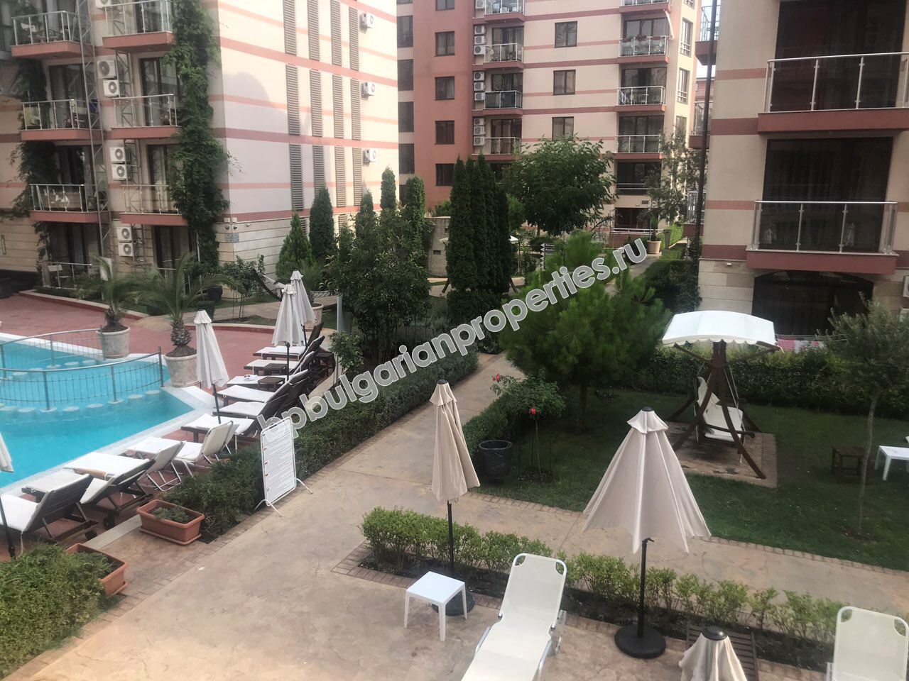 Шикарная меблированая двухкомнатная квартиры на продажу в элитном комплексе в курорте Солнечный Берег