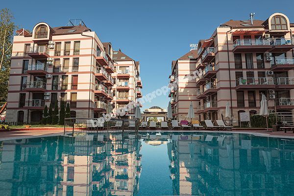 Шикарная меблированая двухкомнатная квартиры на продажу в элитном комплексе в курорте Солнечный Берег