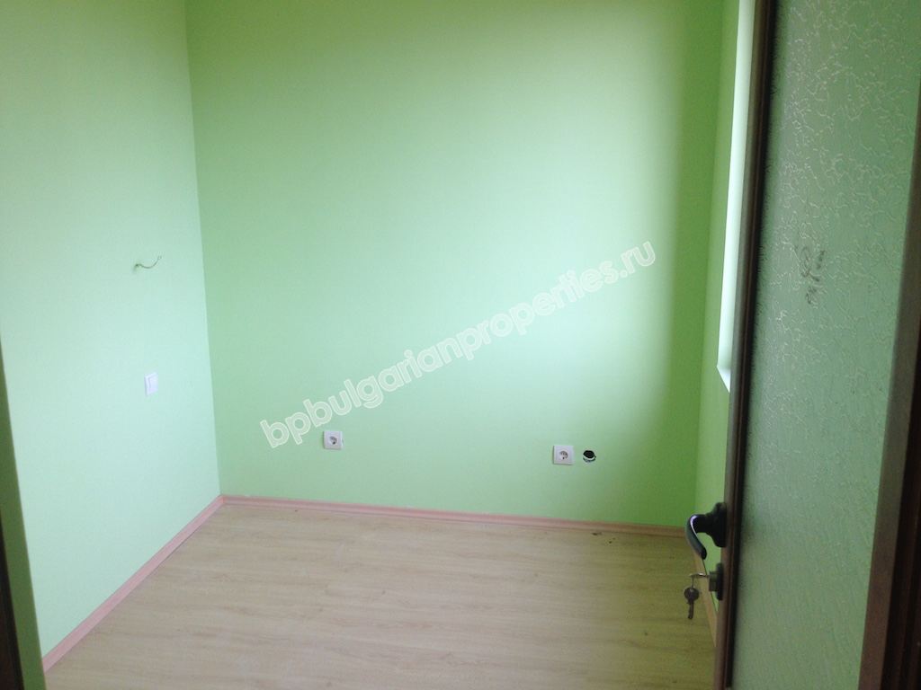 Полностью реновированный дом на продажу в деревне вблизи курорта Солнечный Берег и моря