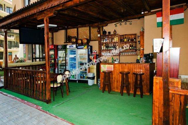 Меблированная двухкомнатная квартира близко к пляжу на продажу в курорте Солнечный Берег