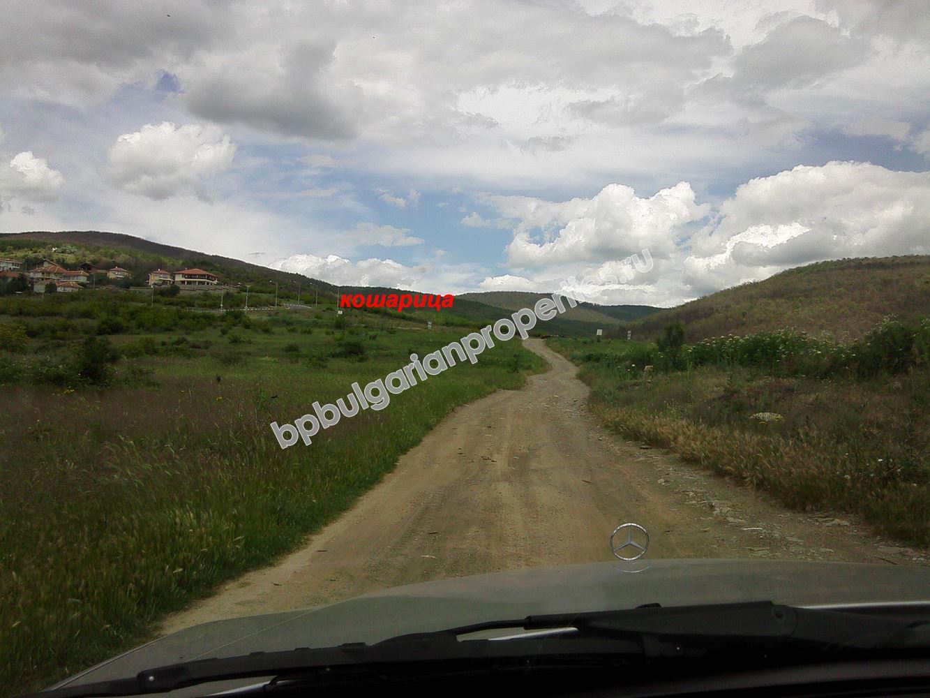 Два соседних участка под застройку в 4 км от моря