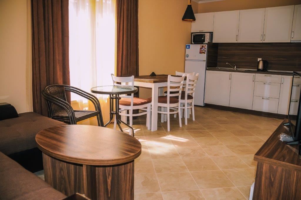 Квартира-люкс для отдыха и ПМЖ в новом жилом комплексе, Равда