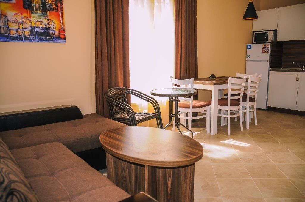 Квартира-люкс для отдыха и ПМЖ в новом жилом комплексе, Равда