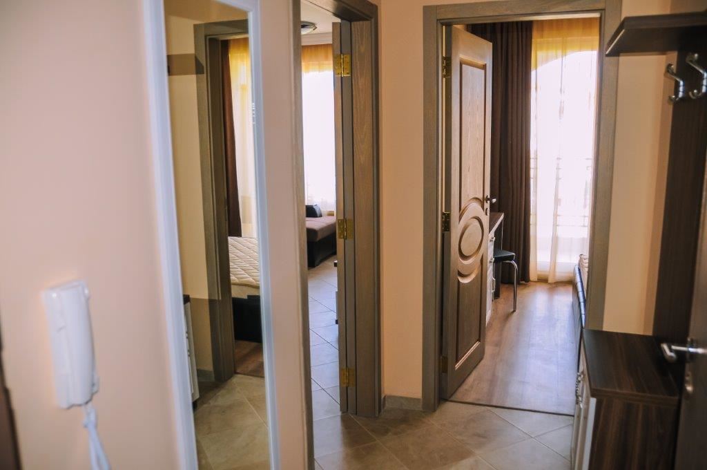 Предложение для инвестиции. Меблированные апартаменты в новом жилом комплексе в Равде