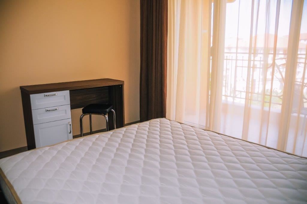 Предложение для инвестиции. Меблированные апартаменты в новом жилом комплексе в Равде