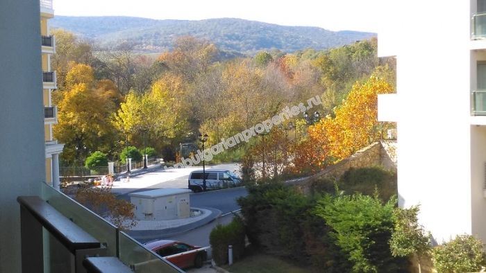 Недвижимость для инвестиции. Выгодная квартира с видом на море в комплексе-люкс на первой линии в Обзор