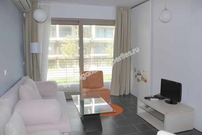 Недвижимость для инвестиции. Выгодная квартира с видом на море в комплексе-люкс на первой линии в Обзор