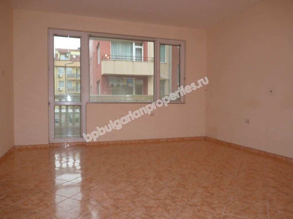 Дешевая двухкомнатная квартира близко от пляжа в центре Помория