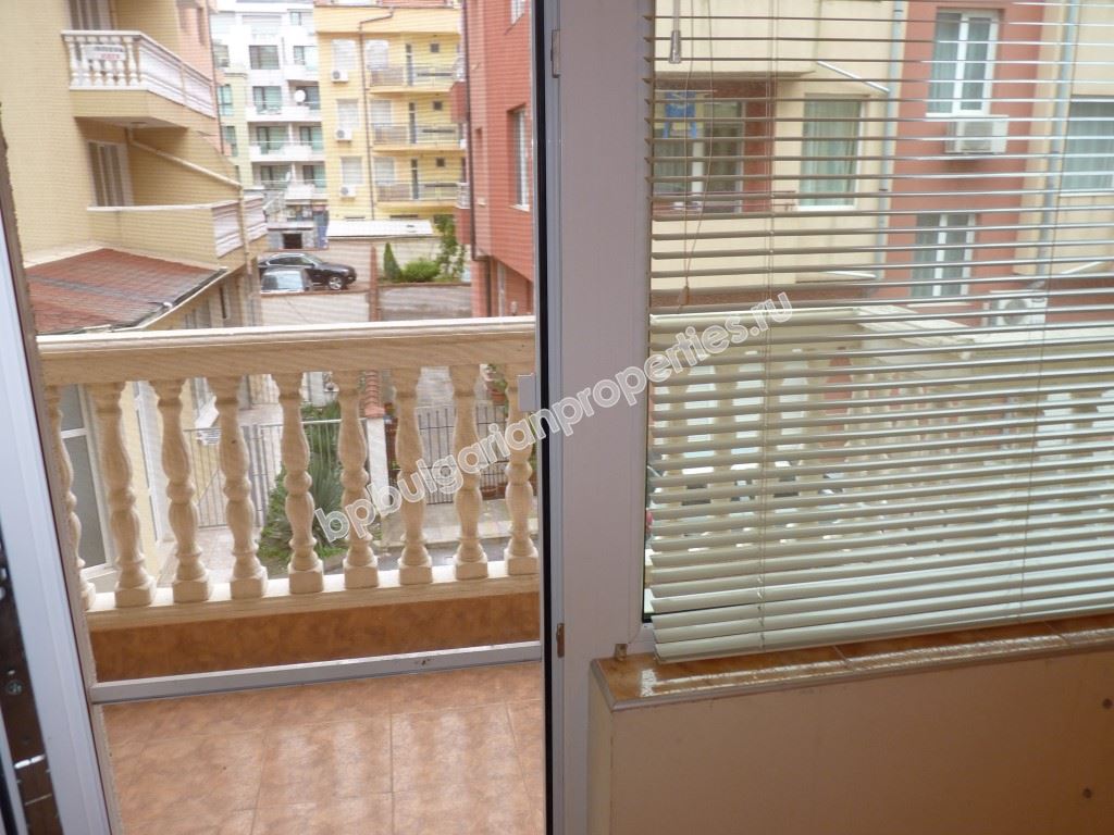 Дешевая двухкомнатная квартира близко от пляжа в центре Помория