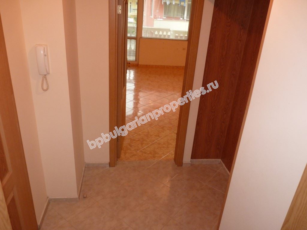 Дешевая двухкомнатная квартира близко от пляжа в центре Помория