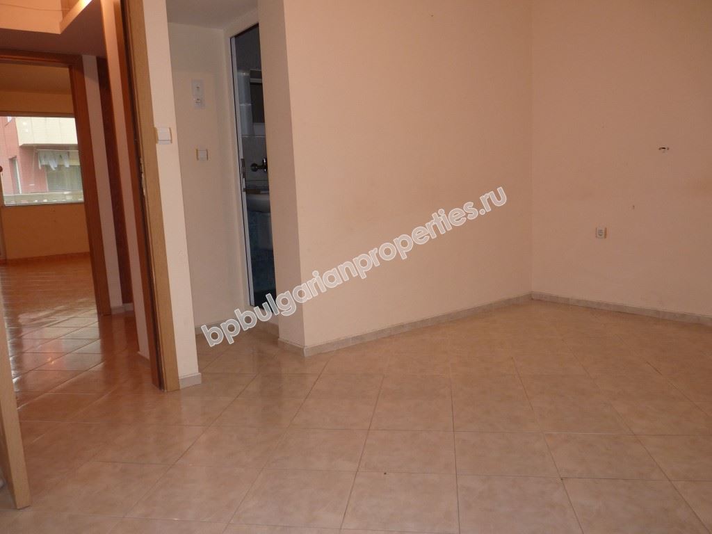 Дешевая двухкомнатная квартира близко от пляжа в центре Помория