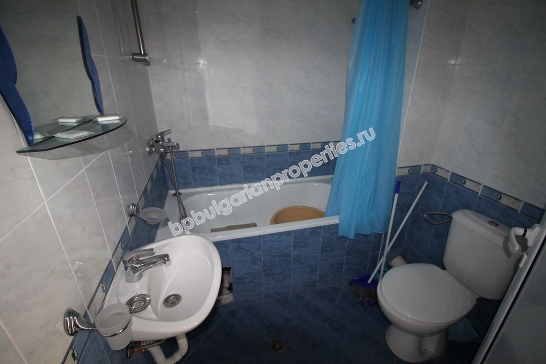 Дешевая квартира для инвестиции в 100 м от моря, Солнечный Берег