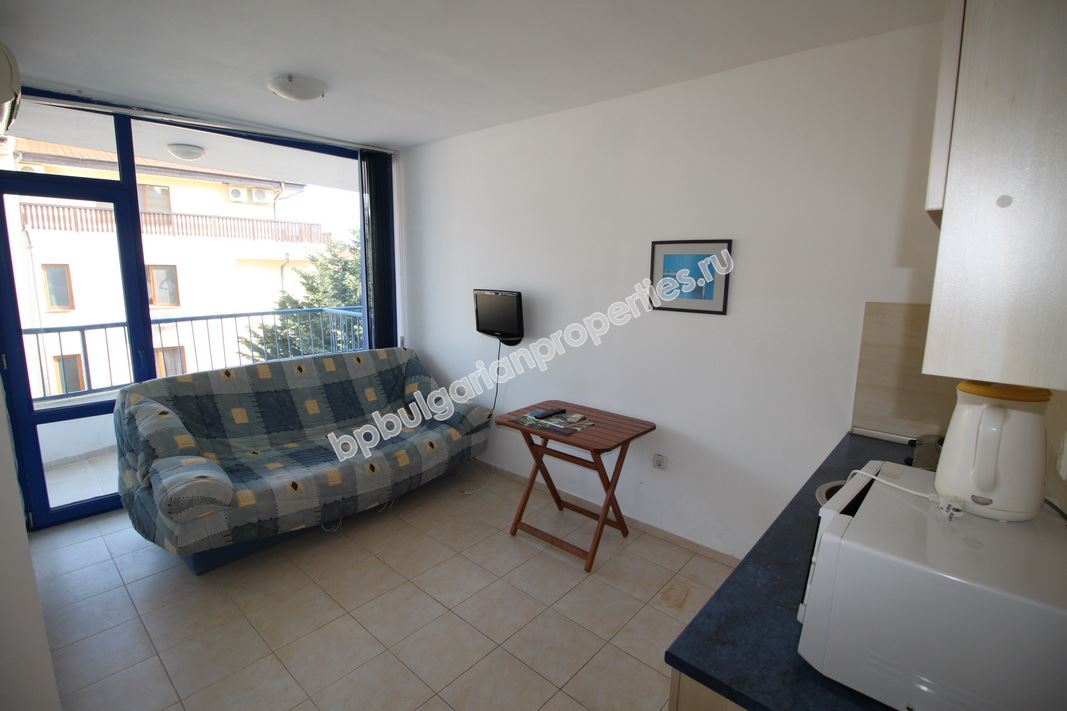 Дешевая квартира для инвестиции в 100 м от моря, Солнечный Берег