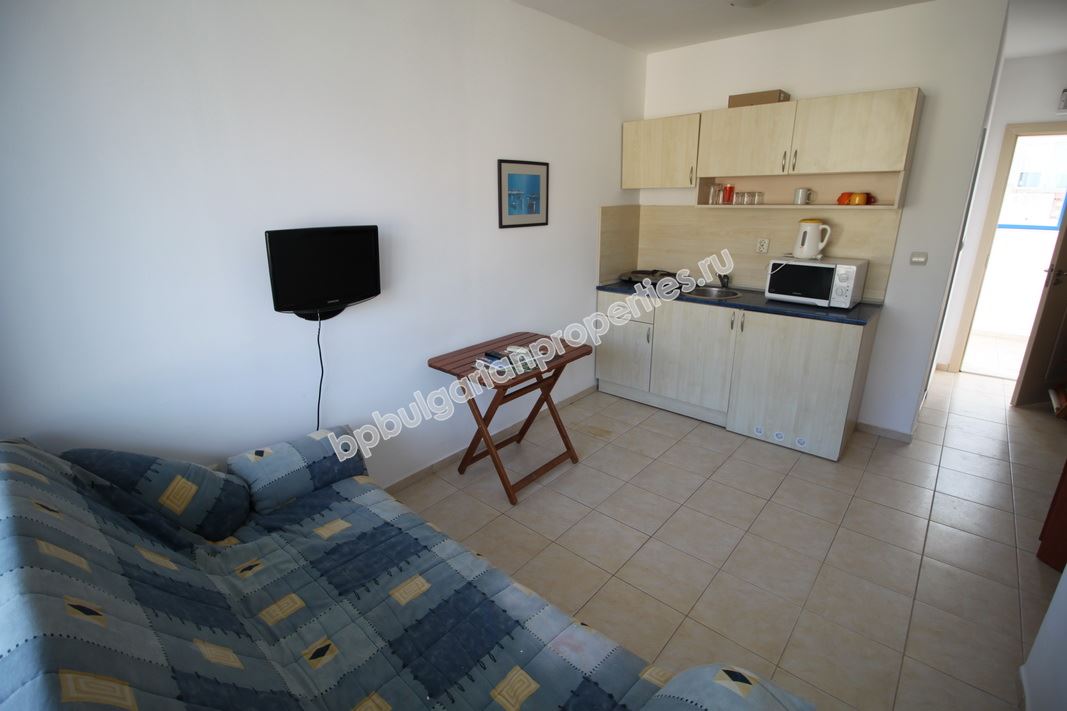 Дешевая квартира для инвестиции в 100 м от моря, Солнечный Берег