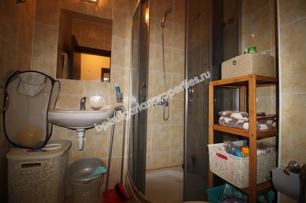 Дешевая студия с новой мебелью близко от моря в Болгарии