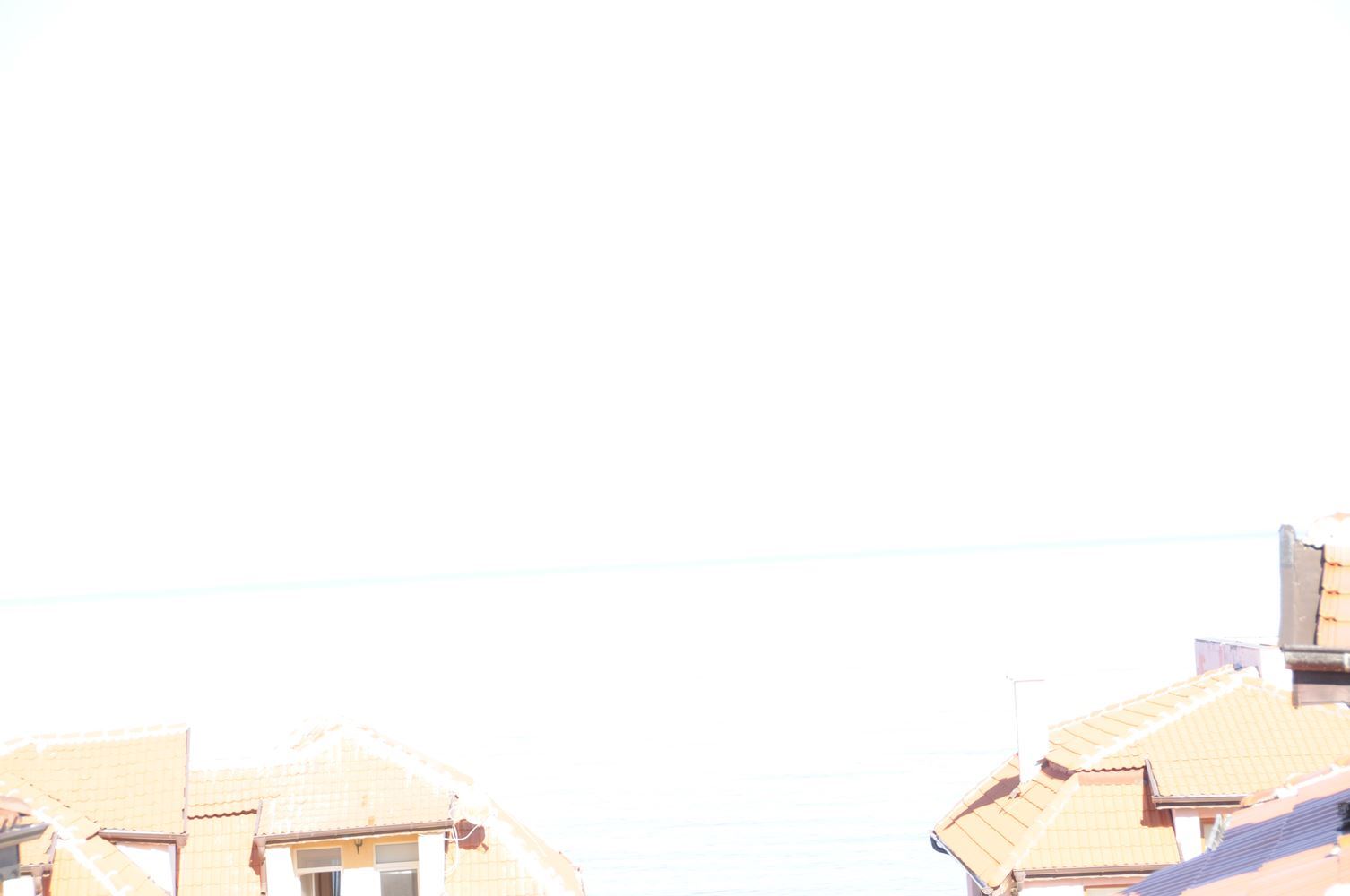 Трехэтажный меблированный дом в комплексе с бассейном в 50 м от Райского залива, Созополь