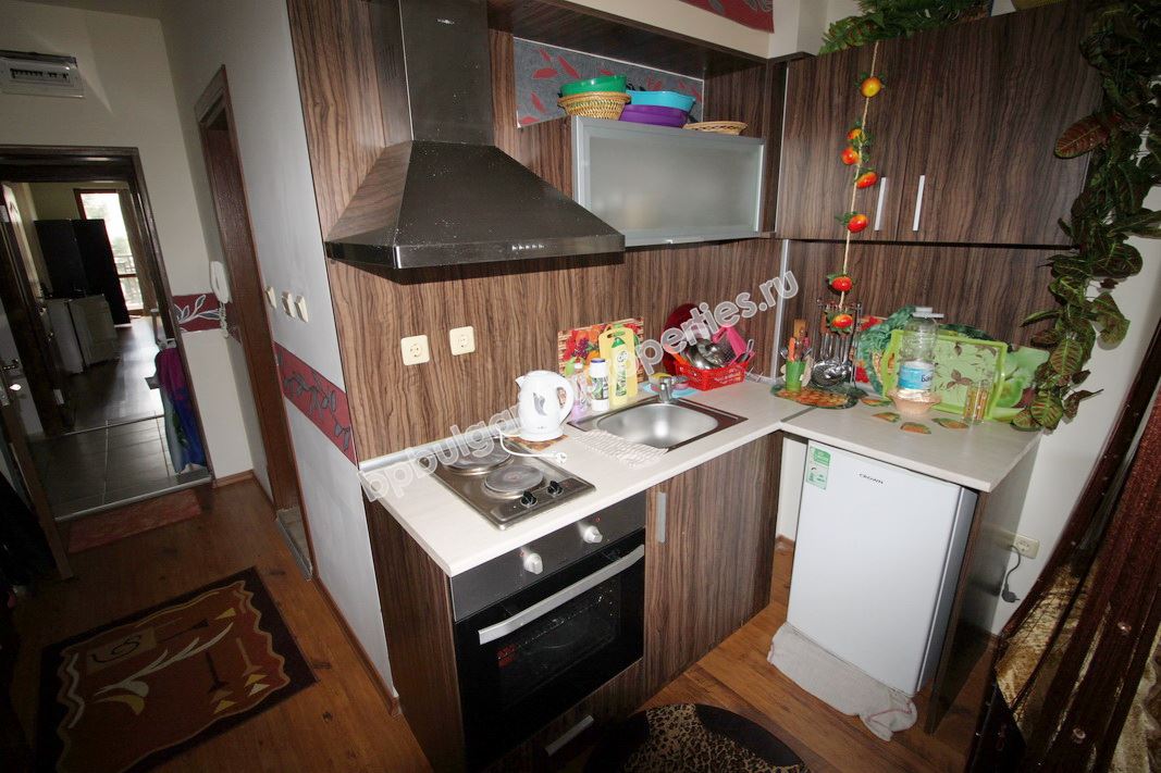 Меблированная недорогая студия в комплексе с бассейном близко от моря, Святой Влас