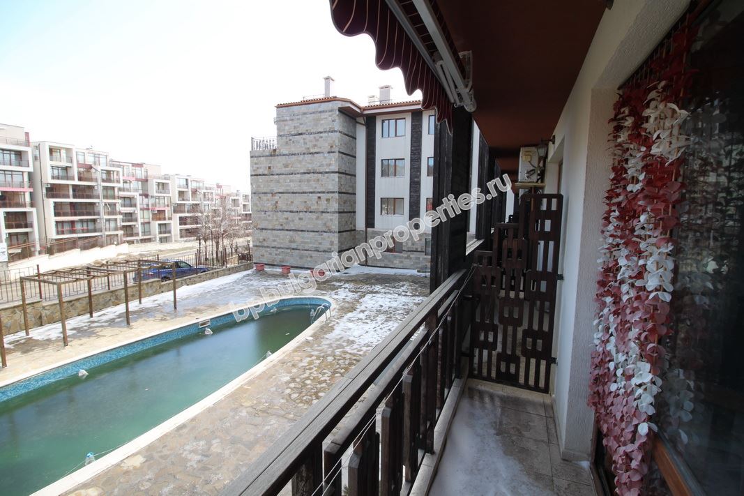 Меблированная недорогая студия в комплексе с бассейном близко от моря, Святой Влас